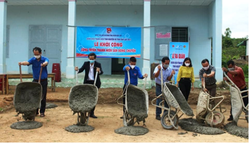Tỉnh Đoàn Đắk Lắk khởi công xây dựng sân bóng chuyền tại xã Ea Uy