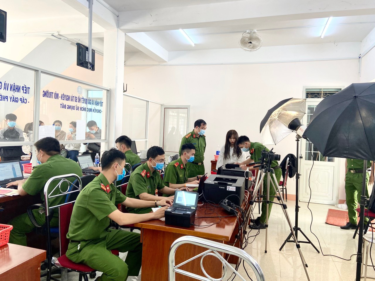 Nâng cao hiệu quả việc ứng dụng công nghệ thông tin trong giải quyết thủ tục hành chính