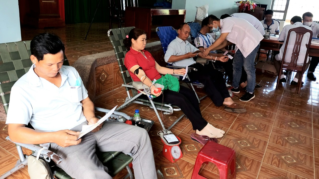 220 đơn vị máu được hiến trong đợt hiến máu tình nguyện huyện Krông Pắc đợt 2 năm 2022