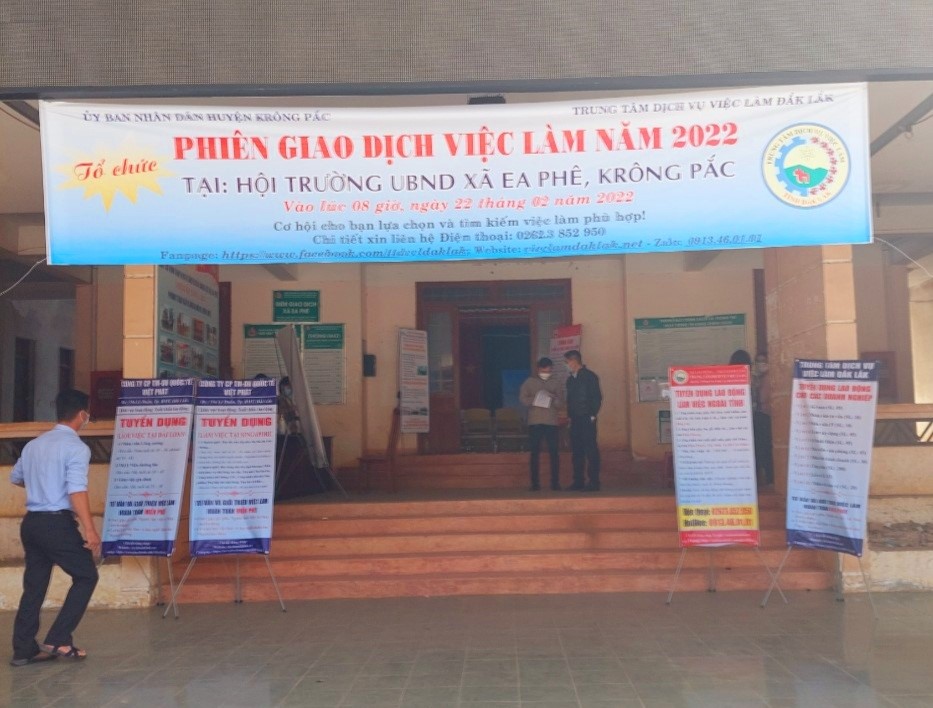 Uỷ ban nhân dân huyện Krông Pắc tổ chức phiên giao dịch việc làm lần thứ 3 năm 2022