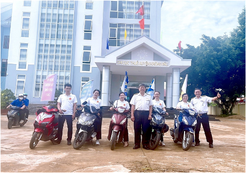 Triển khai "Chuyển đổi số cộng đồng" và phối hợp tuyên truyền, phổ biến hỗ trợ đăng ký, cài đặt ứng dụng eTax Mobile đến người nộp thuế là hộ, cá nhân kinh doanh trên địa bàn huyện Krông Pắc