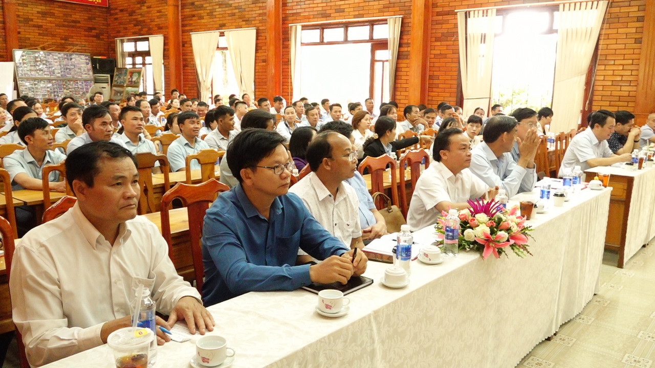 Chuyển giao và tiếp nhận công ty cà phê 719 về tổng Công ty Cà phê Việt Nam