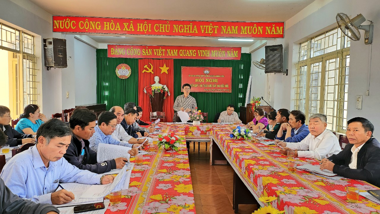 UBMTTQVN huyện tổ chức Hội nghị lấy ý kiến góp ý Dự thảo Luật Đất đai (sửa đổi)