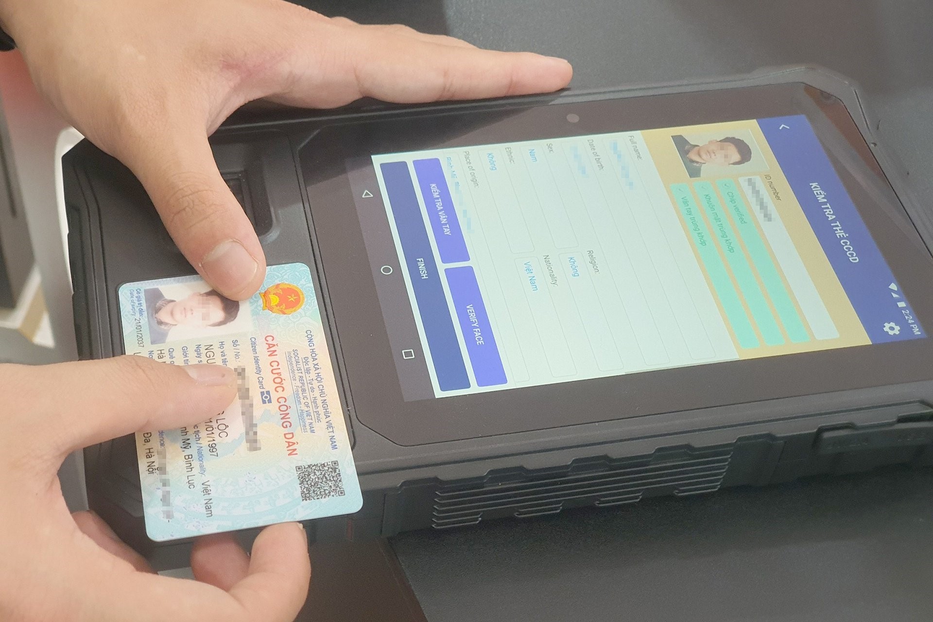 Tích hợp GPLX, giấy chứng nhận kết hôn vào thẻ căn cước bằng cách nào?
