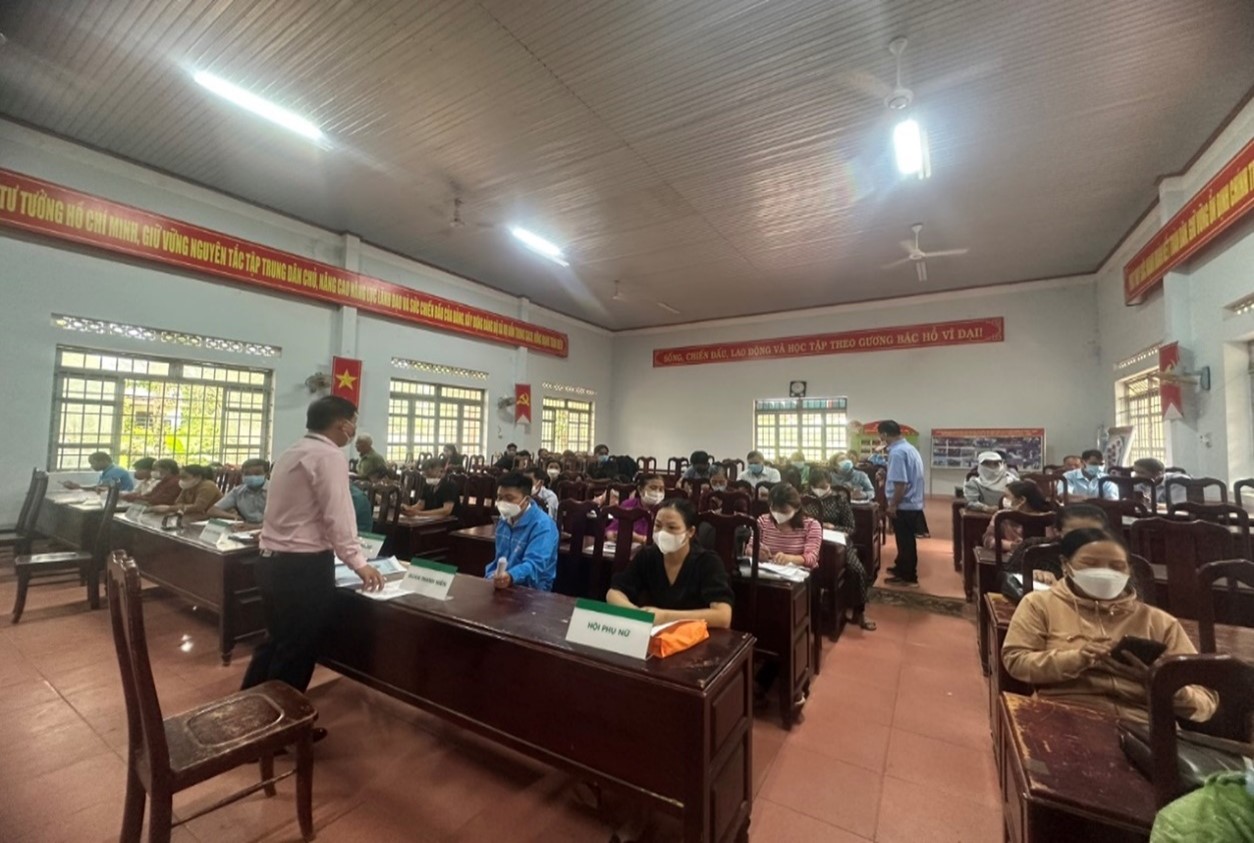 Ngân hàng Chính sách xã hội huyện Krông Pắc giao dịch trực tiếp tại trụ sở UBND 16 xã, thị trấn giúp người dân thuận lợi tiếp cận được chính sách vay vốn từ nguồn chính sách ưu đãi của Chính phủ
