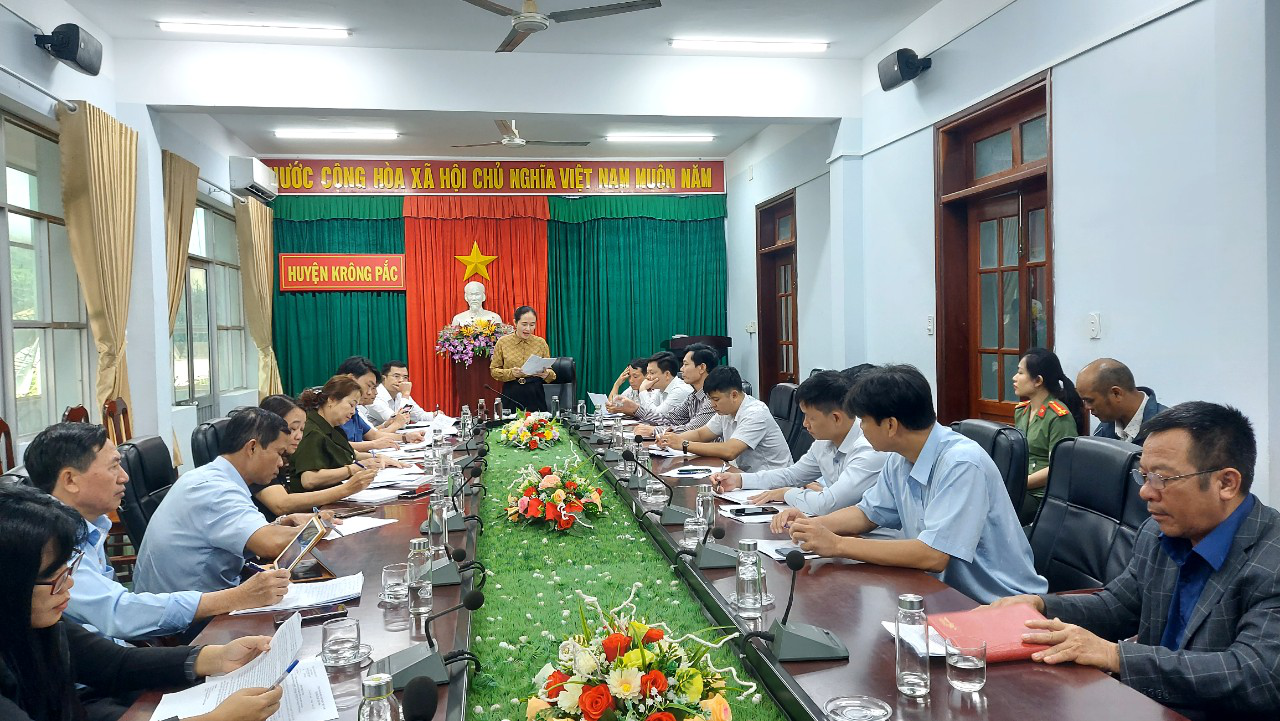 Ban chỉ đạo thi tốt nghiệp THPTQG năm 2023 huyện Krông Pắc triển khai công tác chuẩn bị cho kỳ thi