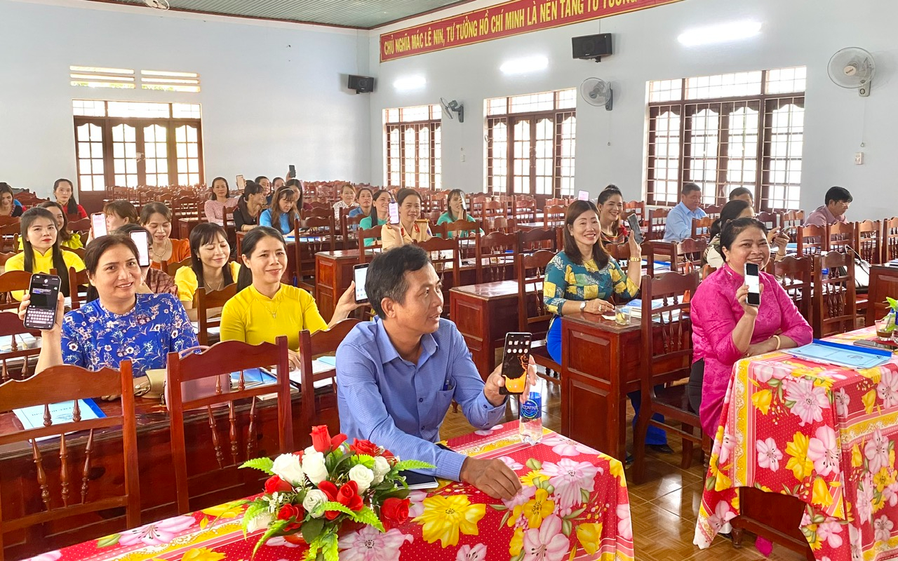 Hội Liên hiệp phụ nữ huyện Krông Pắc Sơ kết 5 năm thực hiện Chỉ thị số 21 của Ban Bí thư Trung ương, sơ kết công tác hội 6 tháng đầu năm
