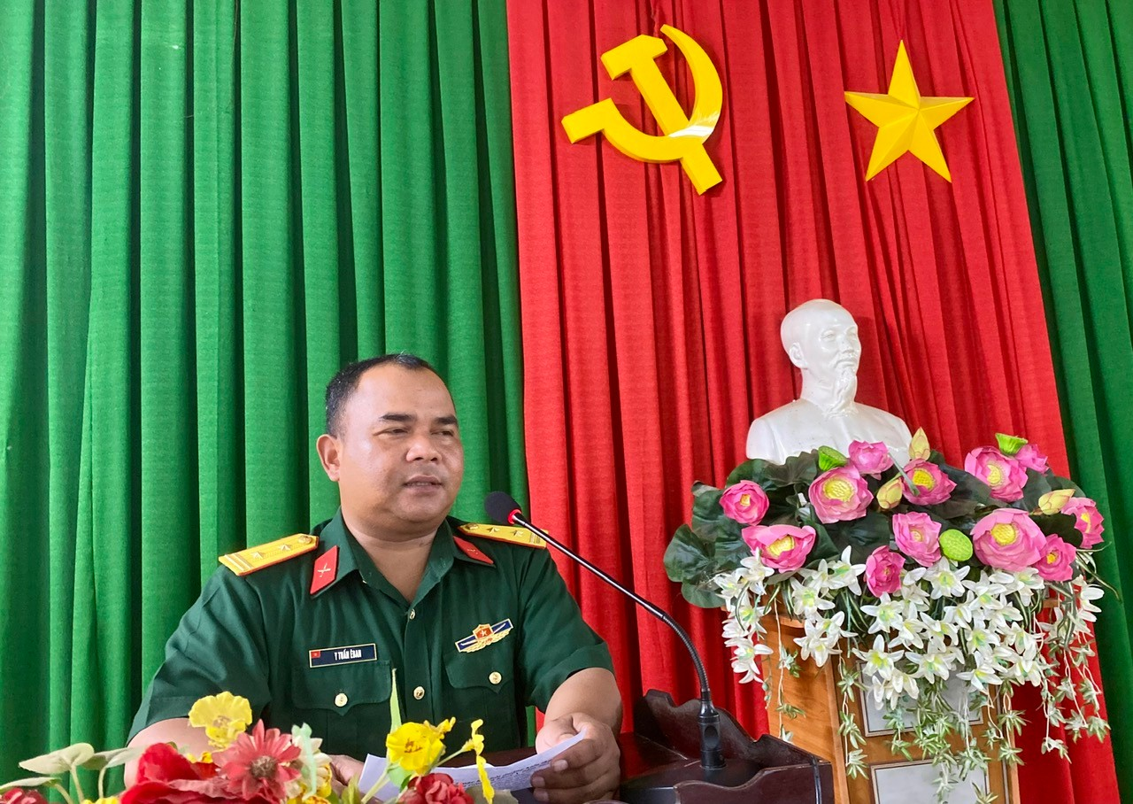 Bế mạc lớp bồi dưỡng kiến thức quốc phòng, an ninh đối tượng 4