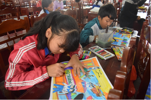Huyện Krông Pắc tổ chức Hội thi vẽ tranh thiếu nhi với biển đảo quê hương