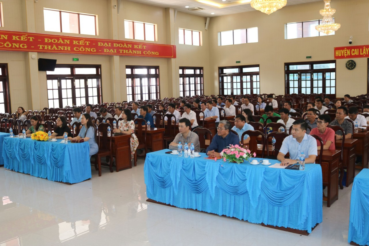Đoàn công tác của huyện trao đổi, nghiên cứu mô hình tại huyện Cai Lậy, tỉnh Tiền Giang và Quận 10, TP Hồ Chí Minh