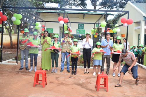 Lễ trao tặng Dự án: “nước sạch và nhà vệ sinh học đường”