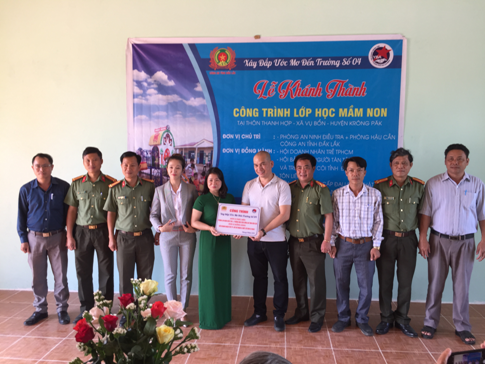 Bàn giao công trình lớp học mẫu giáo tại thôn Thanh Hợp, xã Vụ Bổn, huyện Krông Pắc